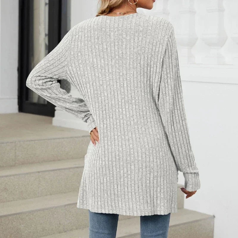 RYANN™ | LOCKER GESCHNITTENE STRICKJACKE